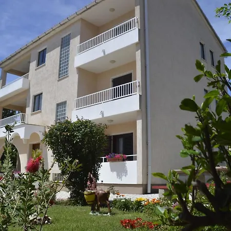 Apartman Lily