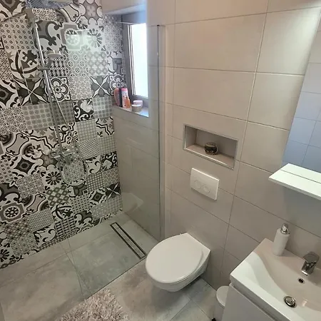 Apartman Lily *