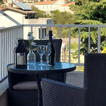 Lily Apartmán Krk Town