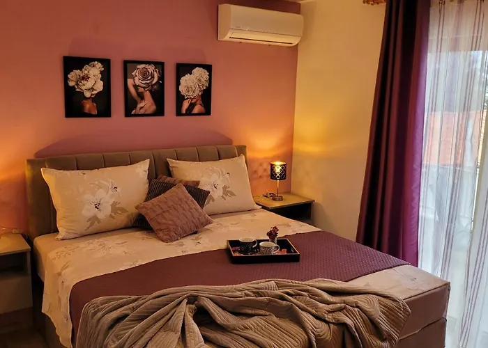 Lily Apartman *